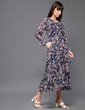 Lumion Miss Chase Women's V-Neck Full Sleeves Relaxed Fit Midi. (L)